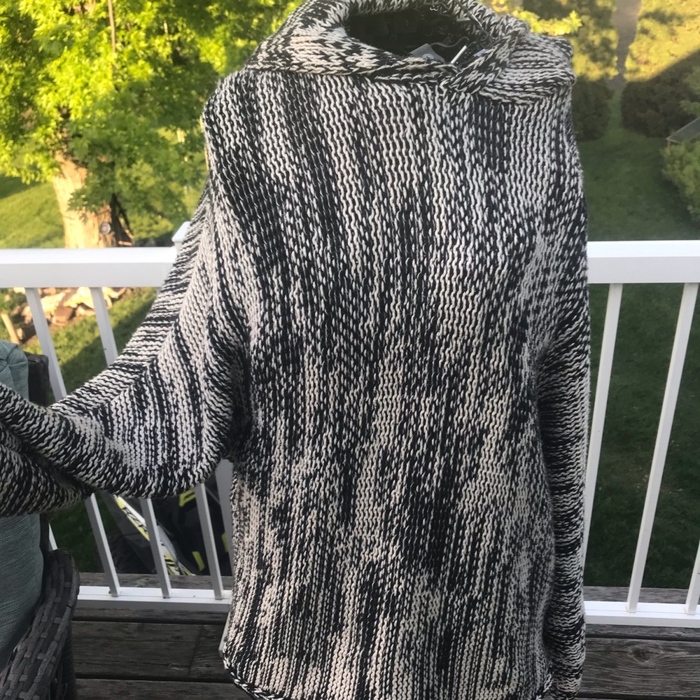 Knit hooded sweater